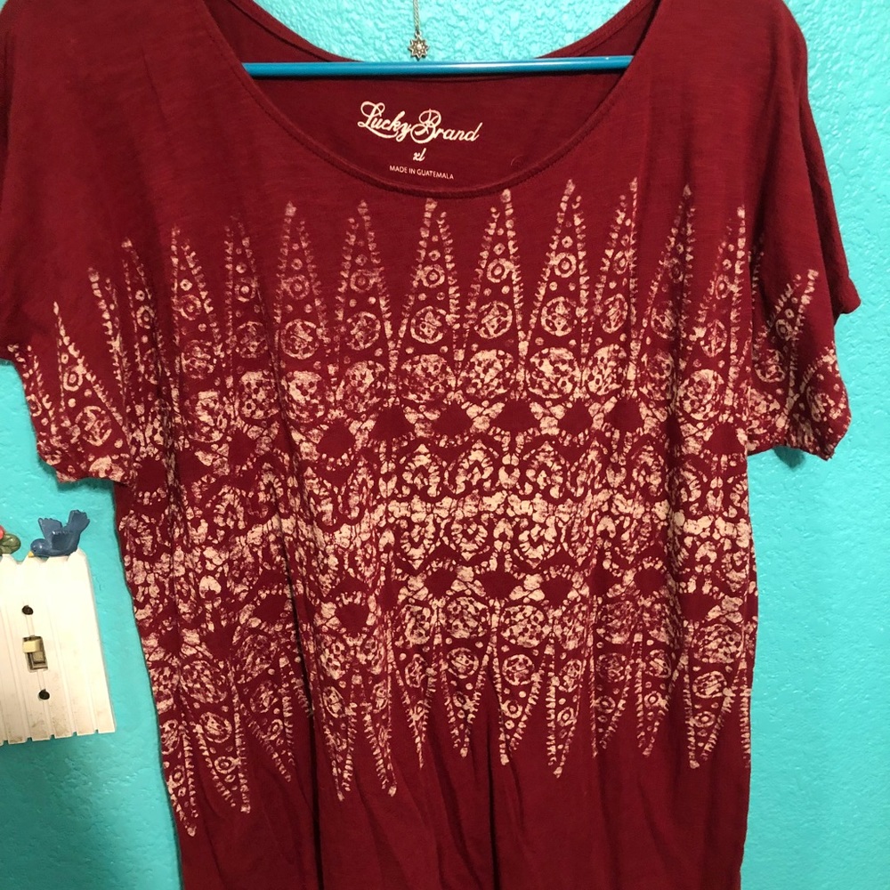 Lucky brand t-shirt